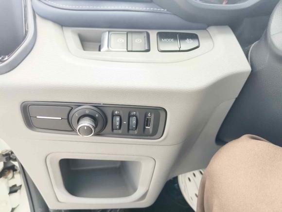 [嘉兴·浙F] 二手上汽大通MAXUS新途V702023款 2.0T 精英版 自动短轴低顶 5/6座