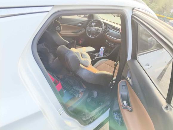 [上海·苏U] 二手别克昂科拉GX2022款 332T CVT两驱豪华型