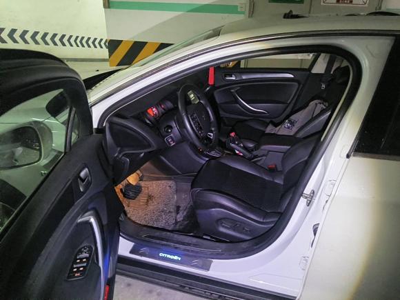 [成都·川A] 二手雪铁龙雪铁龙C52014款 1.6T 自动尊享型