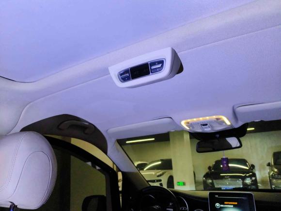 [上海·沪B] 二手奔驰奔驰V级2016款 V 260 L 尊贵加长版