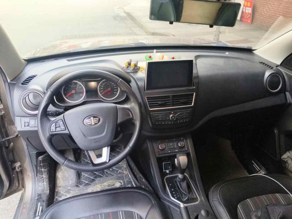 [成都·川A] 二手奔腾奔腾X402017款 1.6L 自动豪华型