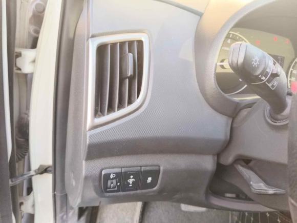 [西安·陕A] 二手现代北京现代ix252015款 1.6L 自动两驱智能型GLS