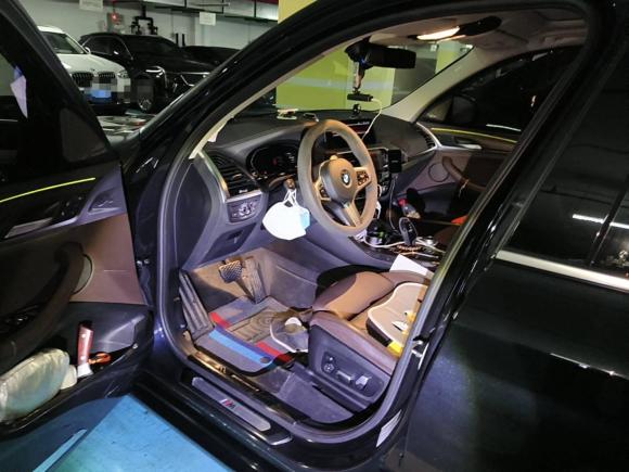 [上海·沪A] 二手宝马宝马X32021款 xDrive28i M运动套装