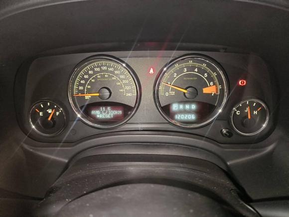 [上海·沪B] 二手Jeep指南者2014款 改款 2.4L 四驱舒适版