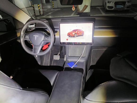 [广州·粤A] 二手特斯拉Model Y2022款 改款 后轮驱动版