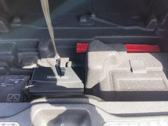 [上海·沪G] 二手奔驰奔驰GLC2020款 GLC 300 L 4MATIC 动感型