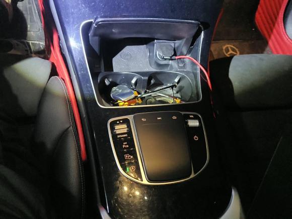 [苏州·苏U] 二手奔驰奔驰C级2020款 改款 C 260 运动版