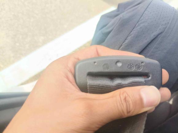 [上海·皖A] 二手标致标致30082015款 2.0L 手动经典版