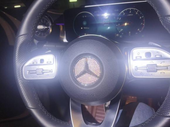 [深圳·粤B] 二手奔驰奔驰A级2019款 A 200 L 运动轿车先行特别版