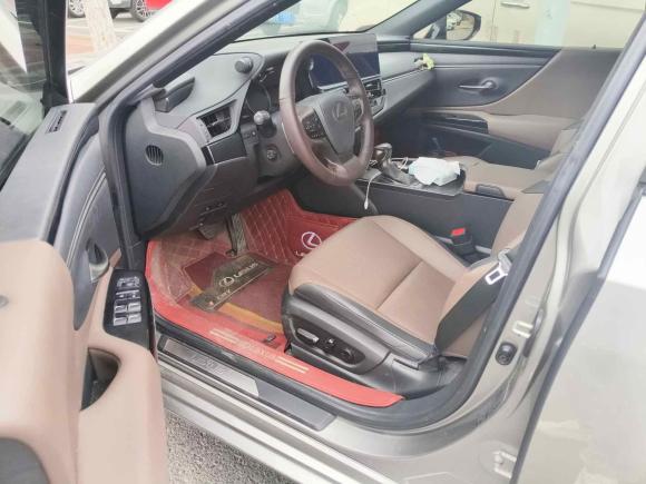 [青岛·鲁B] 二手雷克萨斯雷克萨斯ES2022款 200 卓越版