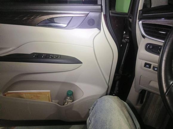 [杭州·浙A] 二手别克别克GL82017款 28T Avenir艾维亚 国V