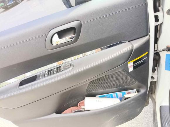 [上海·沪F] 二手标致标致30082014款 1.6THP 自动逐乐版