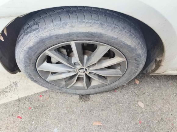 [武汉·鄂A] 二手斯柯达明锐2017款 经典款 1.6L 自动舒适版