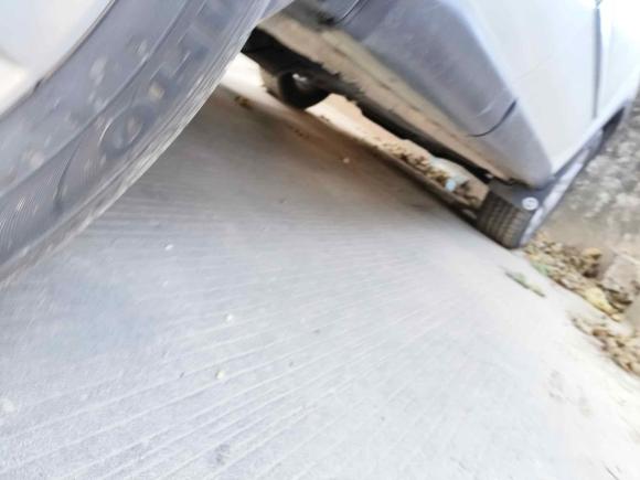 [广州·粤A] 二手东风风度东风风度MX62016款 2.0L CVT两驱全能版