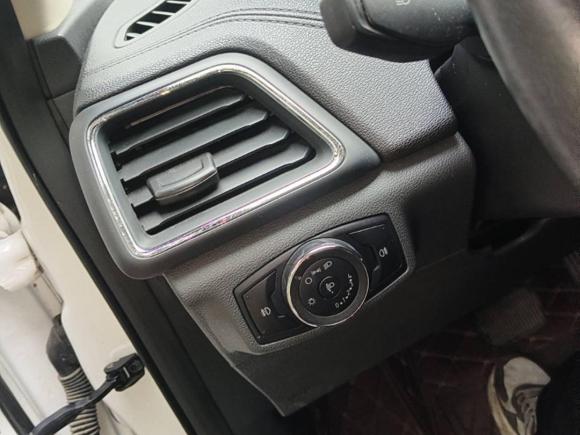 [成都·川A] 二手福特福睿斯2015款 1.5L 自动时尚型