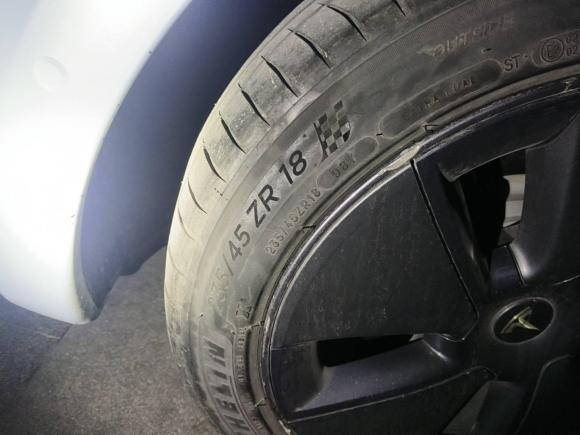 [上海·沪A] 二手特斯拉Model 32022款 后轮驱动版