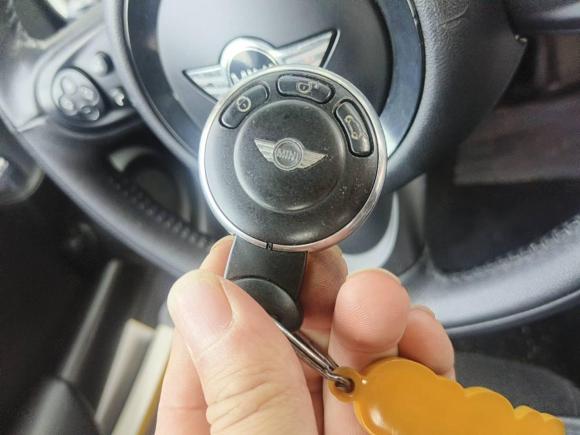 [杭州·豫C] 二手MINIMINI2012款 1.6L COOPER Baker Street