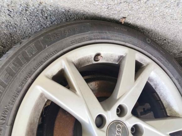 [上海·晋A] 二手奥迪奥迪A4L2018款 30周年年型 40 TFSI 进取型