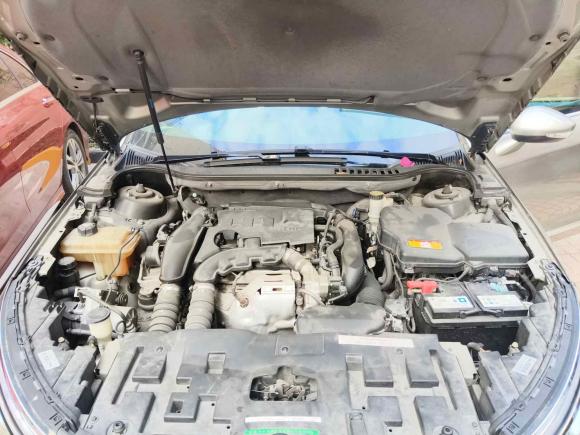 [深圳·粤B] 二手雪铁龙雪铁龙C52017款 350THP 自动豪华型