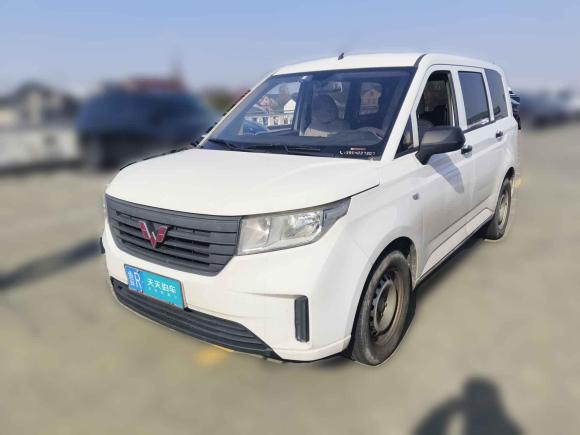 [上海·鲁R] 二手五菱汽车五菱宏光PLUS2019款 1.5T 手动标准型 5座