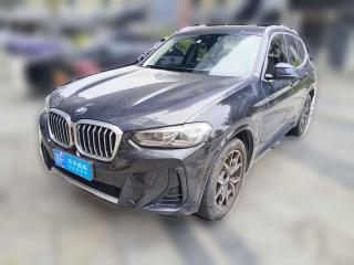 宝马宝马X32022款 改款 xDrive25i M运动套装