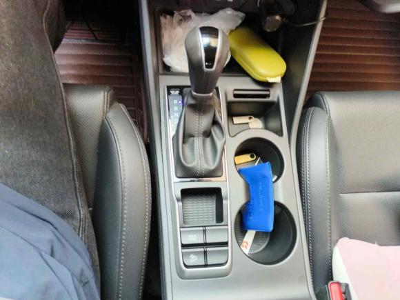 [上海·沪C] 二手现代途胜2018款 1.6T 双离合两驱15周年特别版