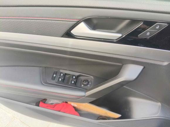 [上海·苏U] 二手大众朗逸2023款 300TSI DSG星空满逸版