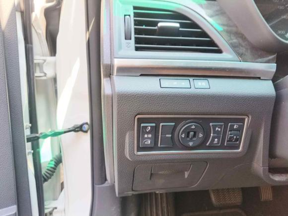 [上海·沪A] 二手比亚迪秦新能源2017款 1.5T 尊贵型