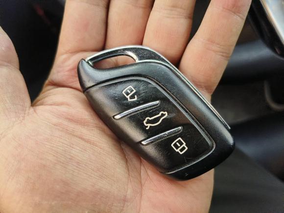 [上海·苏G] 二手名爵MG52021款 180DVVT CVT青春豪华版