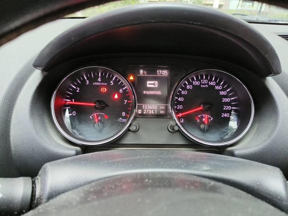 [成都·川A] 二手日产逍客2015款 2.0XL 酷火 MT 2WD