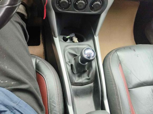 [武汉·鄂A] 二手雪铁龙雪铁龙C3-XR2015款 1.6L 手动时尚型