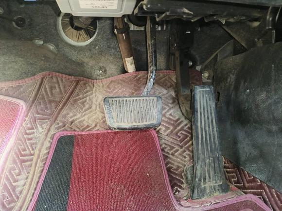 [济南·鲁A] 二手现代胜达2017款 2.0T 自动两驱智能型 7座