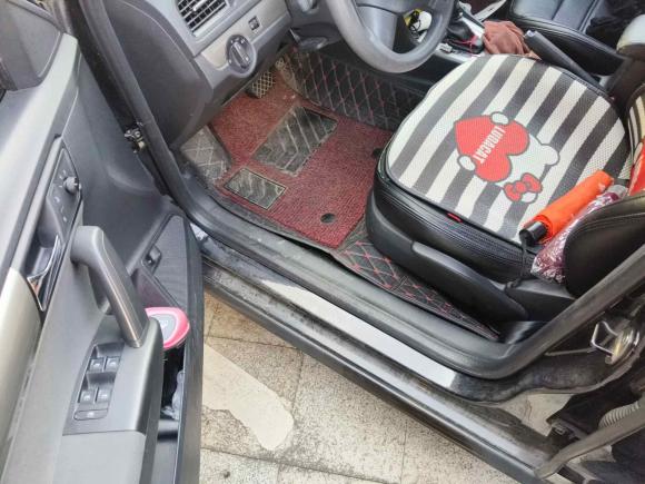 [嘉兴·浙F] 二手大众朗逸2013款 改款经典 1.6L 自动风尚版