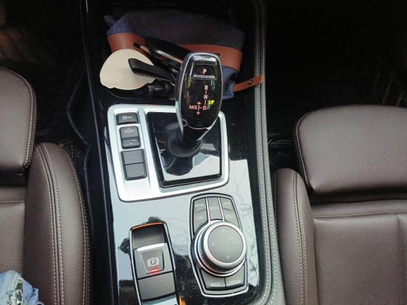 [上海·苏B] 二手宝马宝马1系2022款 120i M运动曜夜版