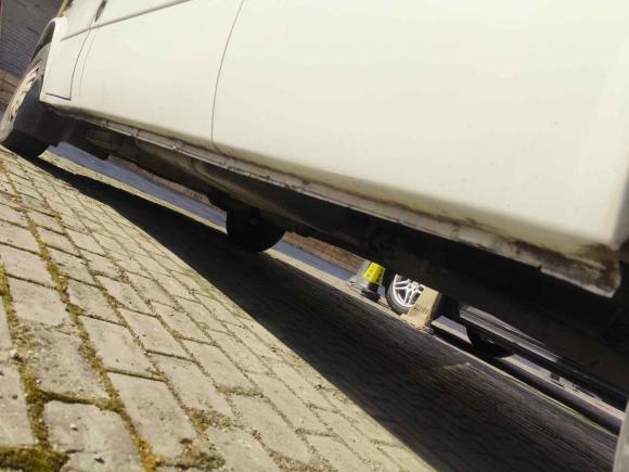 [上海·沪A] 二手福特经典全顺2013款 2.8T柴油冰白物流车长轴中顶JX493ZLQ4