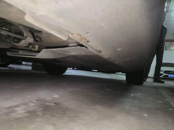 [上海·鄂F] 二手标致标致30082013款 2.0L 自动潮流版