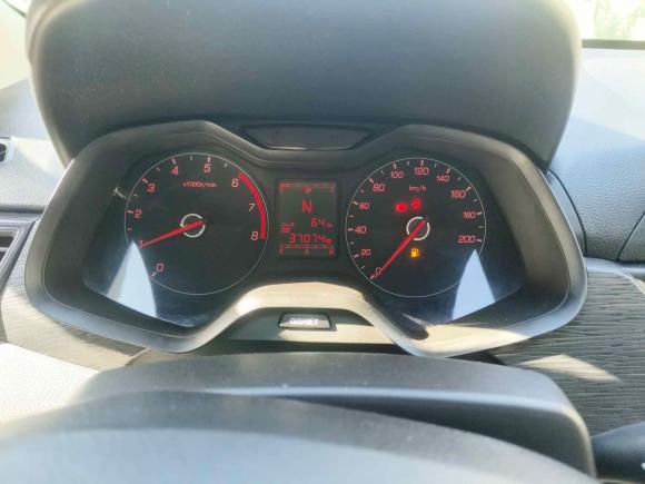 [济南·桂A] 二手宝骏宝骏3102019款 1.2L 自动舒适型