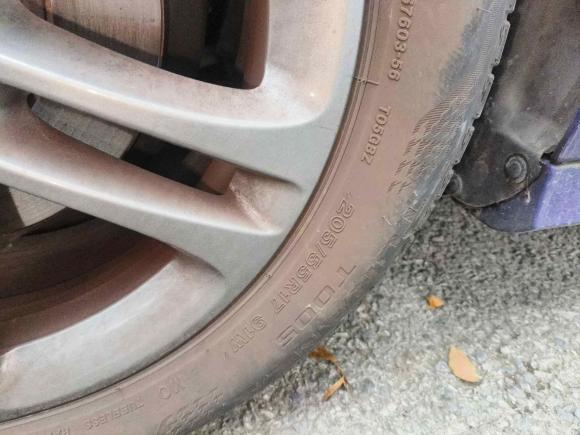 [上海·沪J] 二手奔驰奔驰A级2020款 A 180 L 运动轿车