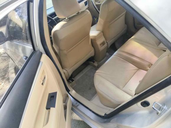 [上海·沪A] 二手丰田卡罗拉2014款 1.6L CVT GL-i真皮版