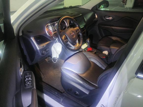 [无锡·苏B] 二手Jeep自由光2016款 2.4L 专业版