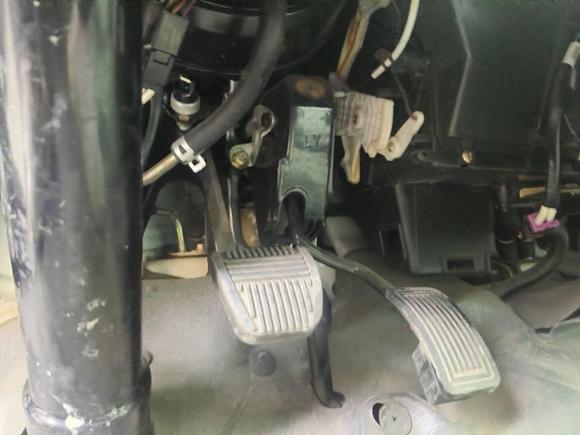 [合肥·皖A] 二手金龙金威2016款 2.0L实用超值版4G20