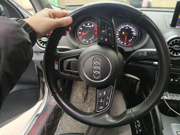 [金华·浙G] 二手奥迪奥迪A32017款 Limousine 35 TFSI 时尚型