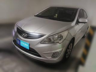 现代瑞纳2010款 三厢 1.4L 自动舒适型GS「西安二手车」「天天拍车」