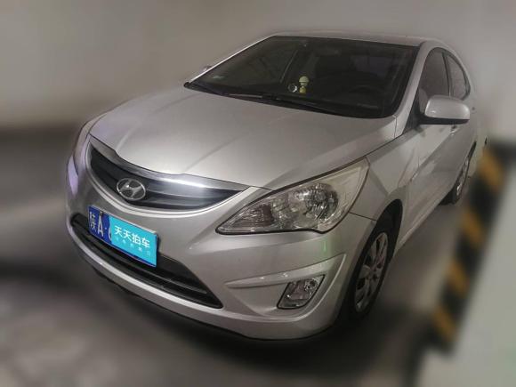 现代瑞纳2010款 三厢 1.4L 自动舒适型GS「西安二手车」「天天拍车」