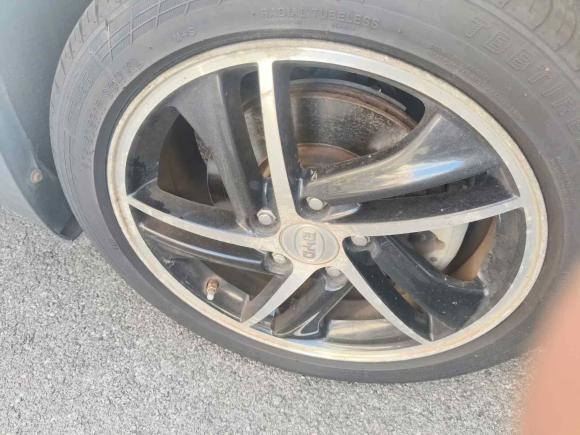 [上海·沪E] 二手比亚迪秦新能源2014款 1.5T 酷黑骑士旗舰型