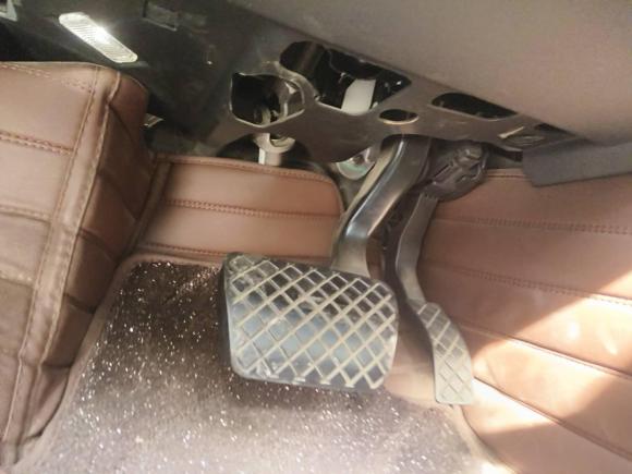 [青岛·鲁B] 二手奥迪奥迪A6L2015款 TFSI 百万纪念智领型