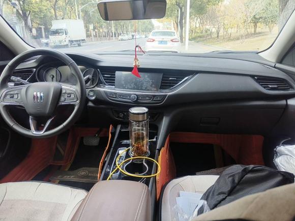 [上海·苏E] 二手别克君威2024款 28T 纵享版