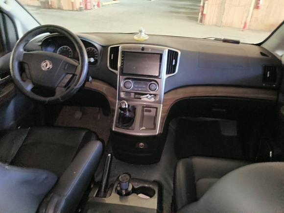 [上海·沪A] 二手东风风行菱智PLUS2021款 2.0L 手动舒适型 7座