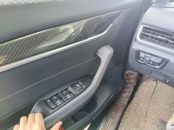 [广州·粤A] 二手中华中华V72019款 300T 自动尊贵型 7座