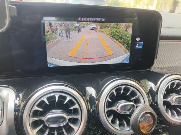 [上海·沪B] 二手奔驰奔驰GLB2022款 改款二 GLB 200 动感型